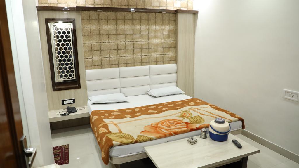 אג'מר Hotel Sahil מראה חיצוני תמונה